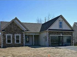 301 Phillips Rd, Webster, NY 14580