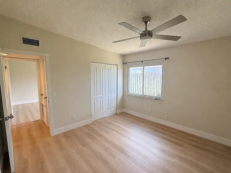 485 Del Monte Rd #B — Photo 13