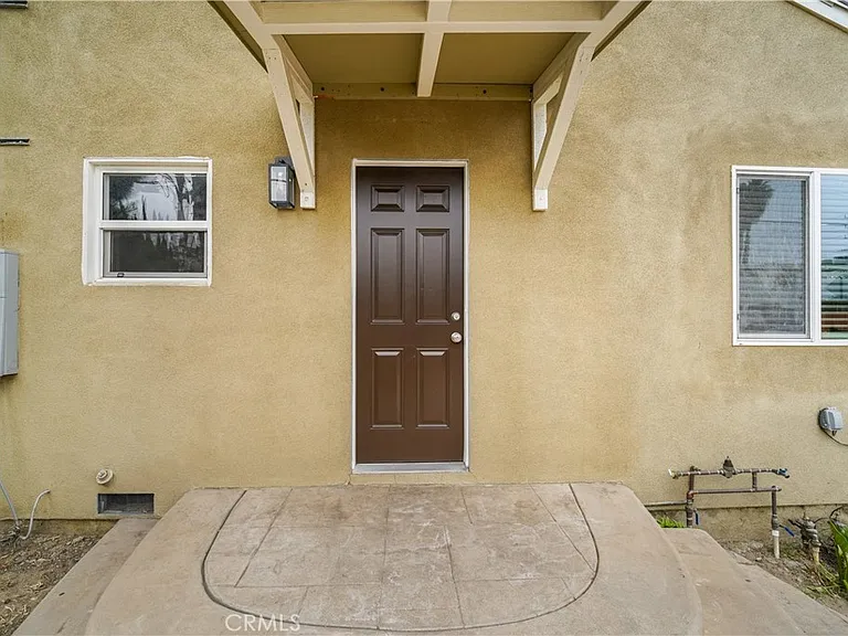 7620 Variel Ave — Photo 7