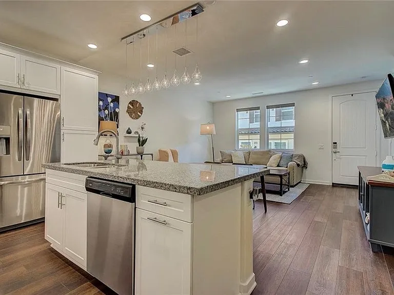 28678 Jardineras Ct — Photo 3