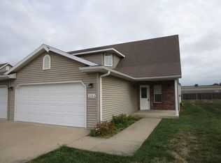 3246 Wind River Cir, Columbia, MO 65203