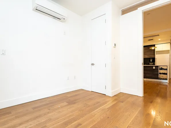 530 Midwood Street image 7 of 14