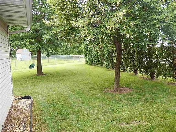 2nd image of 47 Kirkwood Dr