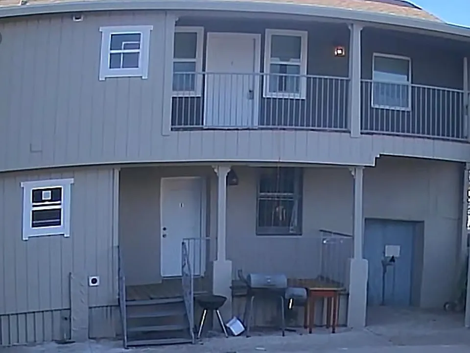 3220 Tularosa Ave #2