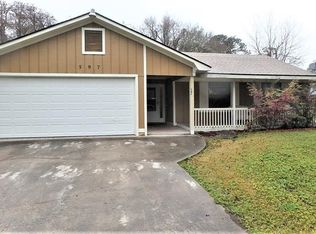 597 Powder Horn Rd, Saint Marys, GA 31558