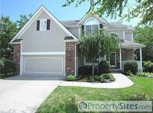 2821 SW Emerald Creek Pl, Blue Springs, MO 64015