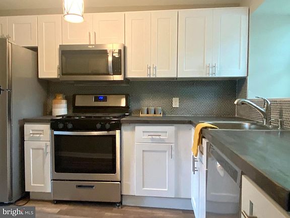2nd image of 340 Chestnut Ave