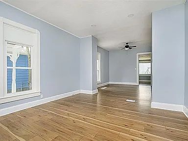 2nd image of 406 N Bradley Ave