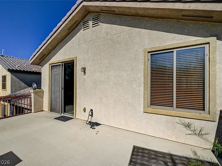 5921 Altissimo St — Photo 52