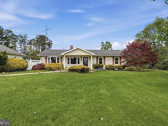 5th image of 55 Highland Ridge Rd