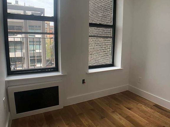 5th image of 103 Saint Marks Pl APT 2D