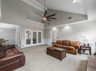 3103 Emerald St, Bedford, TX 76021