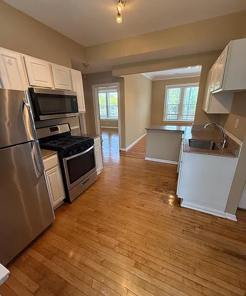 5868 N Ridge Ave #2 — Photo 2