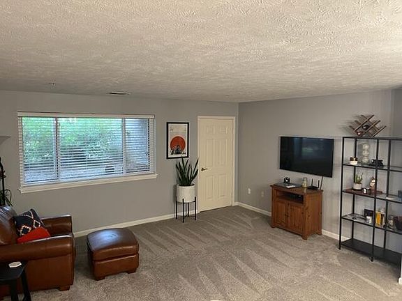 4th image of 6547 Clover Ct SE #192