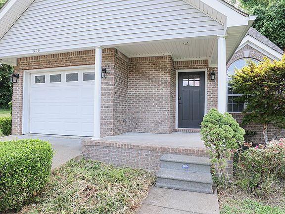 3rd image of 905 Stonebrook Ct