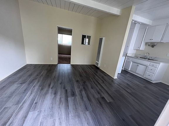 5th image of 208 Avenue H #6