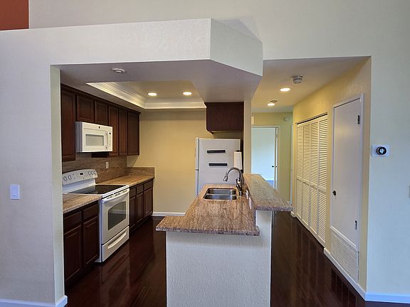 Kitchen, Hallway