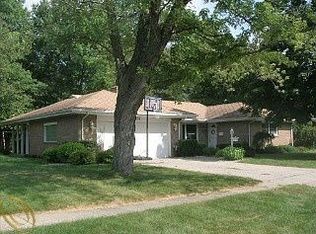 11853 Curwood Dr, Grand Blanc, MI 48439