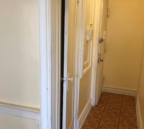 4th image of 437 Kingston Ave APT D7