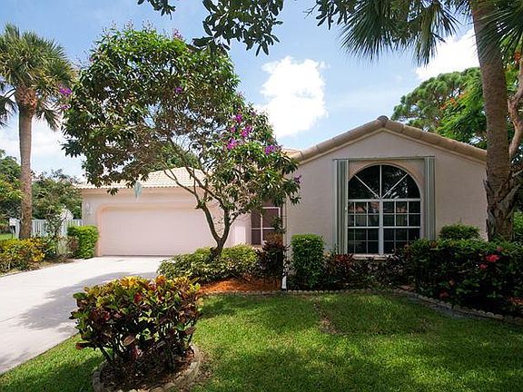 2nd image of 3895 Majestic Palm Way