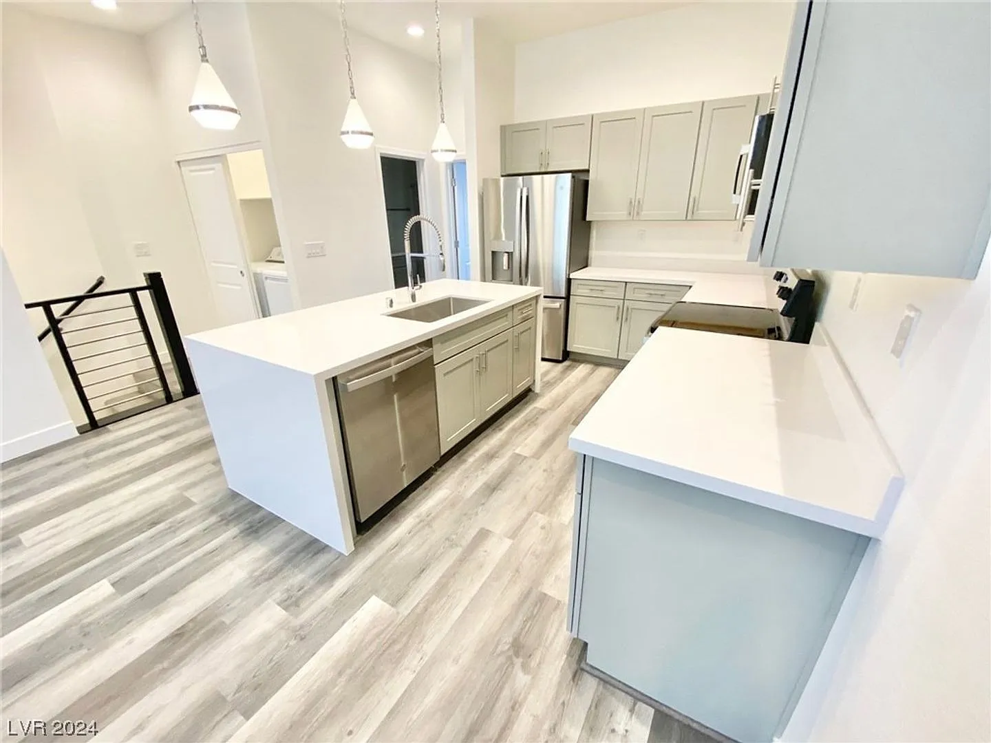 Elevated Living! Brand-New Townhome With Spectacular Rooftop Views — Photo 3