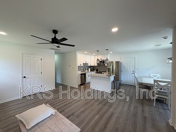 2nd image of 1035 Tradewinds Rd