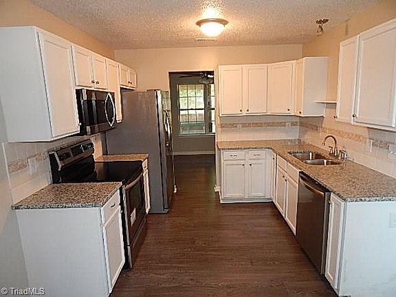 5th image of 4018 Landerwood Dr