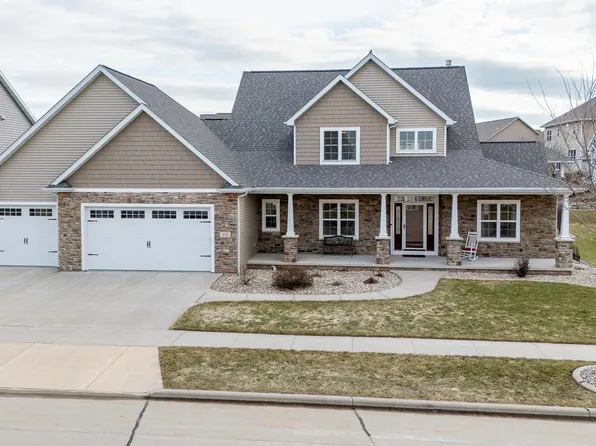 219 E Bluewater Way, Appleton, WI 54913