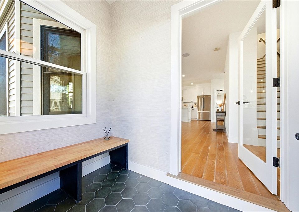 1st image of 28 Cherry St #28