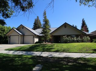 1359 E Fallbrook Ave, Fresno, CA 93720