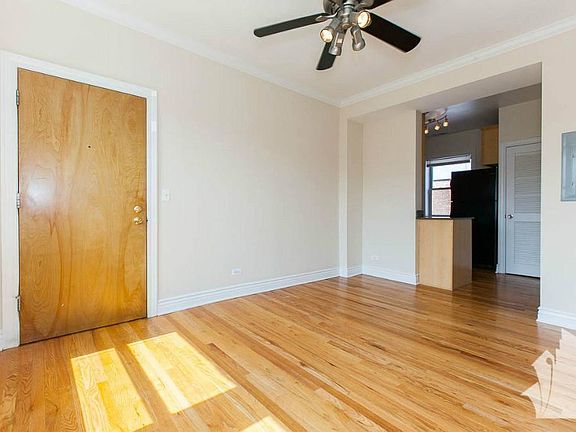 4th image of 1212 W Waveland Ave #1210-2