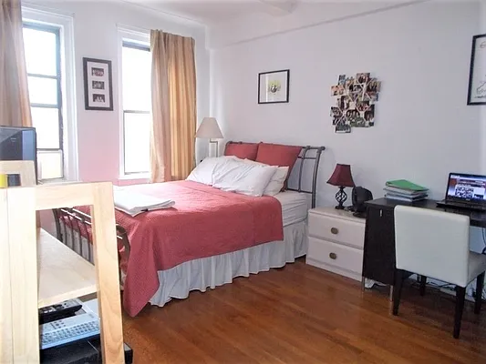 Rented by Dynamik Realty | media 7