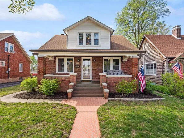 412 Park St, Waterloo, IL 62298