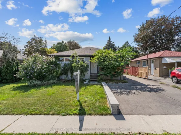 1016 Centre St N, Whitby, ON L1N 4V3