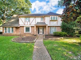 5303 Green Springs Dr, Houston, TX 77066