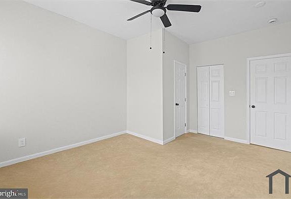 4th image of 2801 Woodbrook Ave