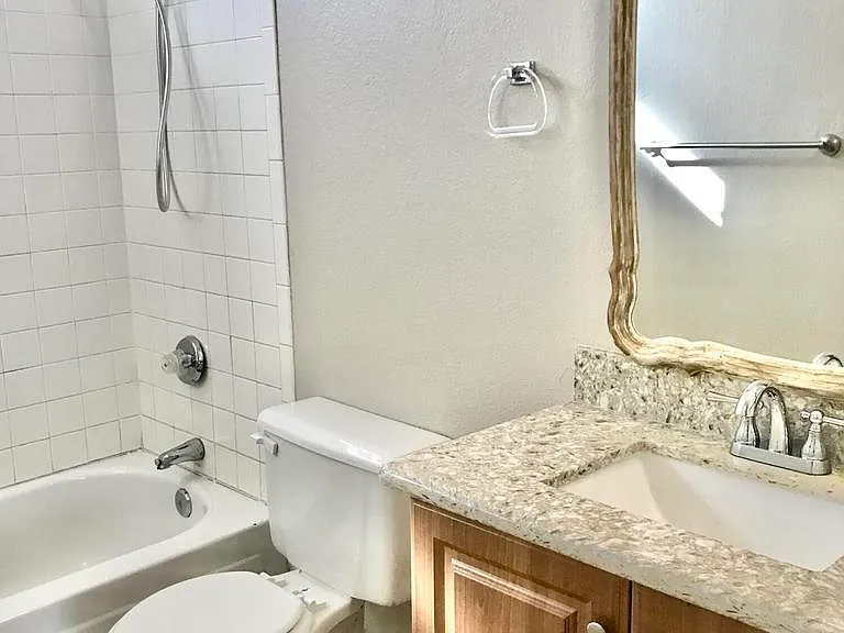 3946 W Camino Del Rio — Photo 11
