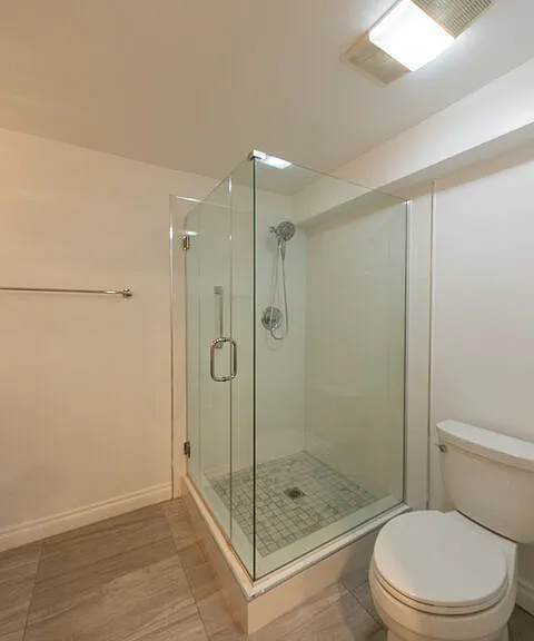 600 W Stocker St #117 — Photo 16