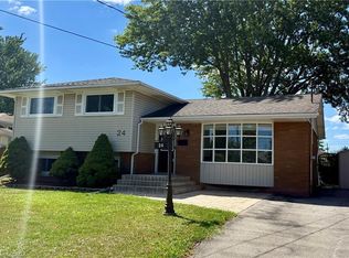 24 Gladys Ave, Welland, ON L3B1G2