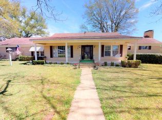 306 NW 3rd St, Mount Enterprise, TX 75681