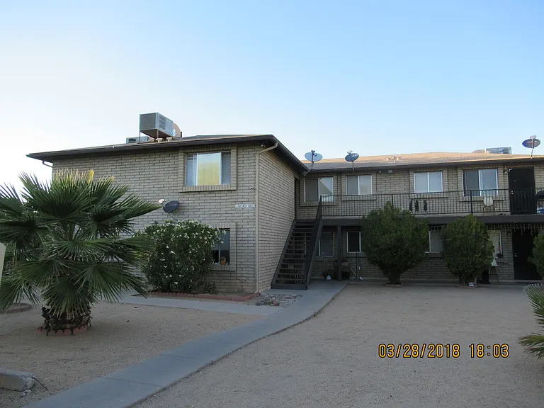 2010 E Sweetwater Ave._SP&Family LLC — Photo 9