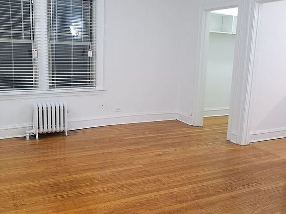 4th image of 4505A N Greenview Ave APT 2N
