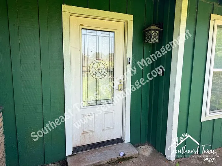 6033 Reba Dr — Photo 2