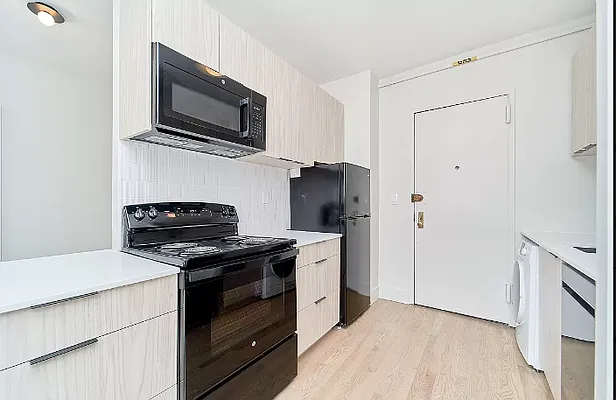 Rented by Living New York | media 7