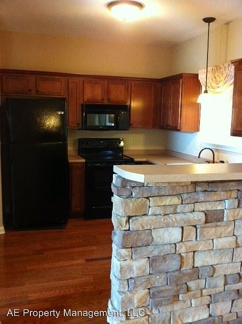 2nd image of 216 Redcedar Cv