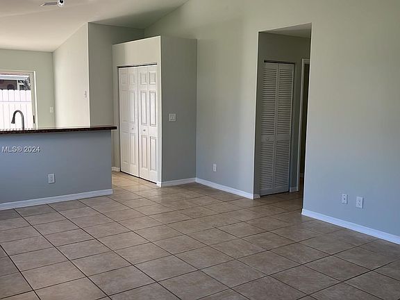 3rd image of 867 NW 208th Dr