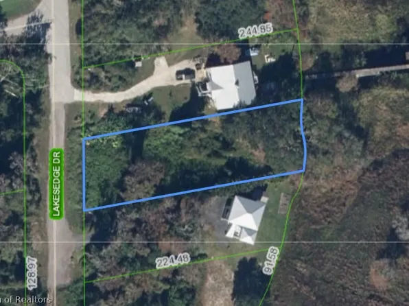 613 Lakesedge Dr, Lake Placid, FL 33852