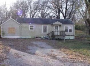 5142 Booth Ave, Kansas City, MO 64129