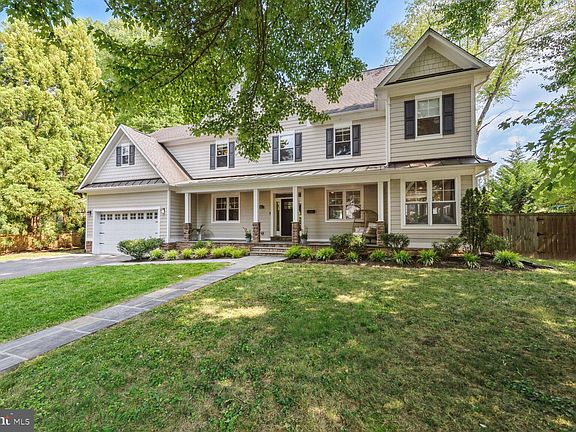 3rd image of 7221 Arthur Dr