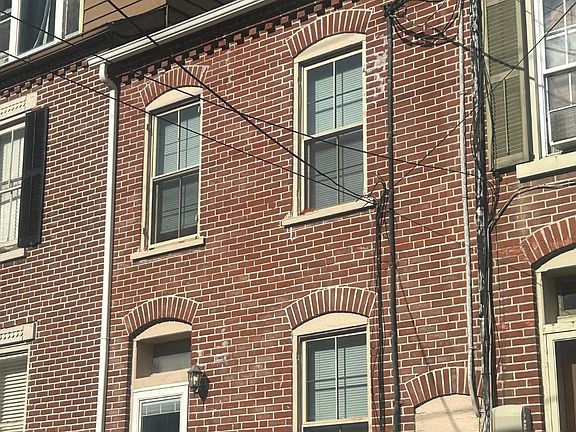 5th image of 415 N Lumber St